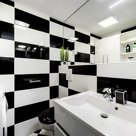 Black And White * Ljubljana